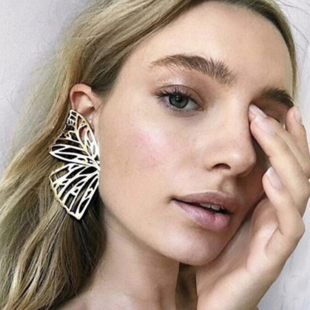 Chic Butterfly Wing Statement Earrings - Picture 1 of 5